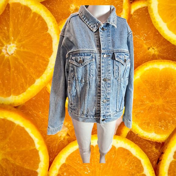 GAP Jackets & Blazers - Gap Women's Indigo Blue Light Wash‎ Icon Denim Jacket Size M